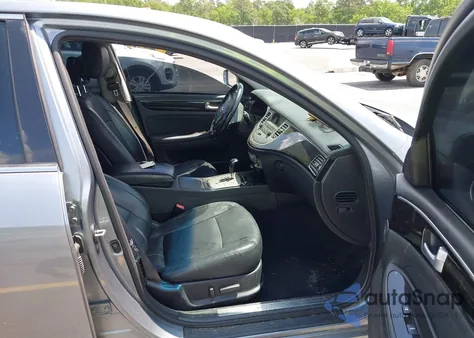 2013 Hyundai Genesis 3.8 z USA, uszkodzony, nr VIN KMHGC4DD1DU256345